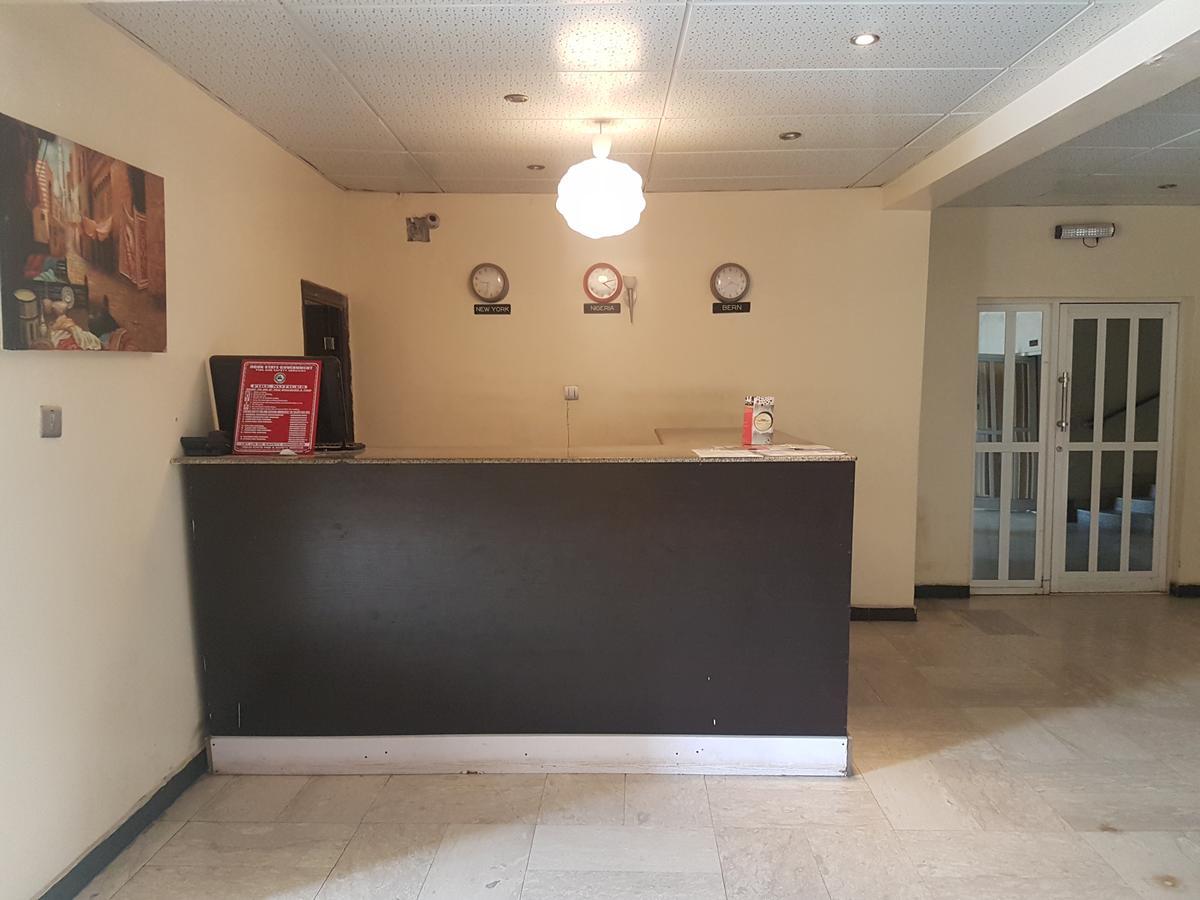 Grand Bank Link Hotel Otta Exterior photo